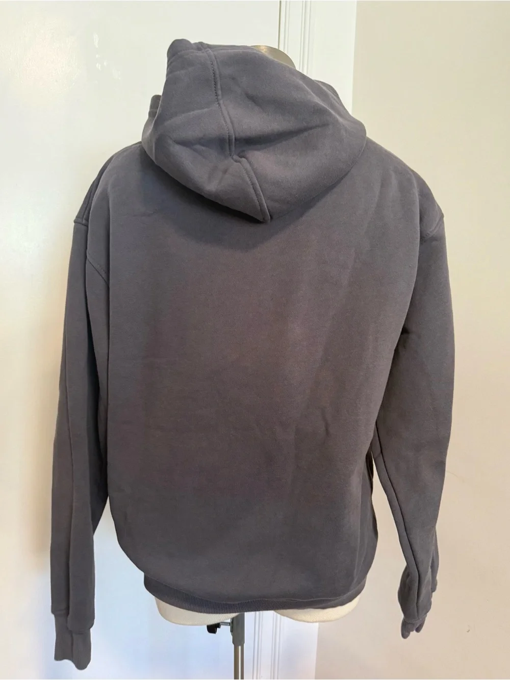 NWOT! WHITE FOX Charcoal Hoodie with Logo xs/s